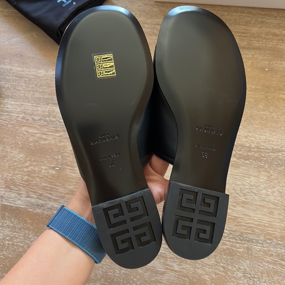 Givenchy Cutout 4G Logo Slide Sandal Black Size 39EU - Picture 4 of 11